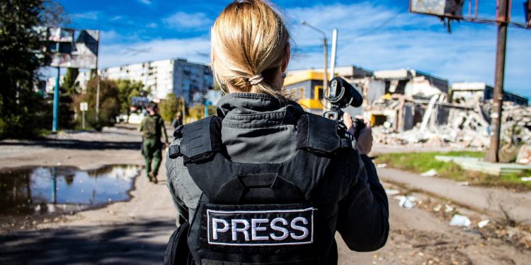 160 Ukrainian journalists have received emergency grants to continue their work