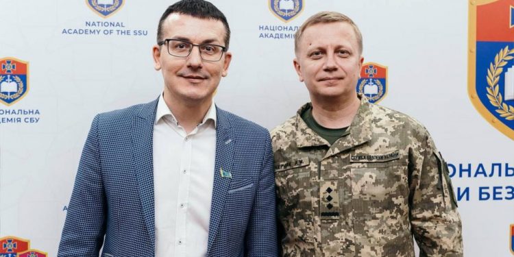 NUJU President Sergiy Tomilenko with SSU National Academy rector Andrii Cherniak