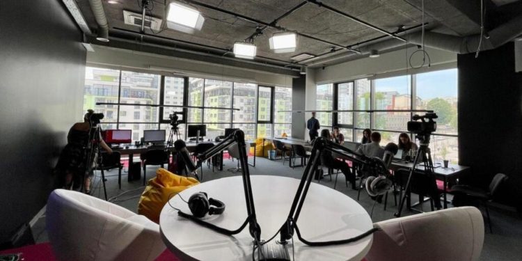 There are media companies in Ukraine that are opening new studios, launching innovative projects, and expanding their audience. Photo by Radio Halychyna