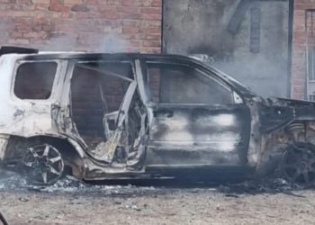 Car burned to the ground. Photo: Hromadske