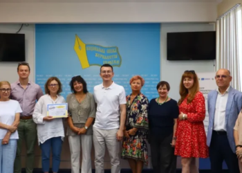 Ruth Kronenburg during her visit to the Kyiv JSC of the NUJU