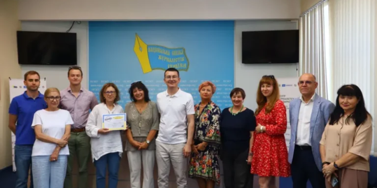 Ruth Kronenburg during her visit to the Kyiv JSC of the NUJU