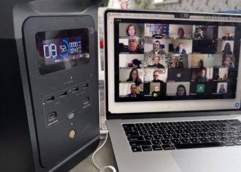 The newsroom of Visti Prydniproviya works with the help of EcoFlow