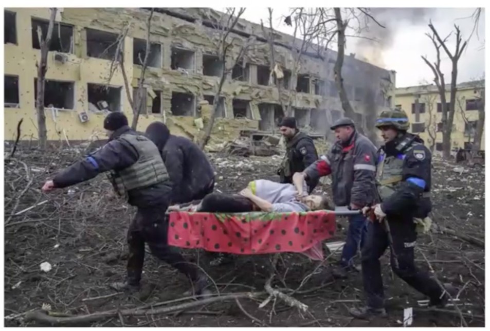 Photo becomes a weapon: why journalists should pay attention to illustrations for materials 3 screenshot 4