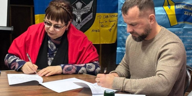 Zaporizhzhia journalists and military veterans join forces 1 zap memorandum1 1024x794 1