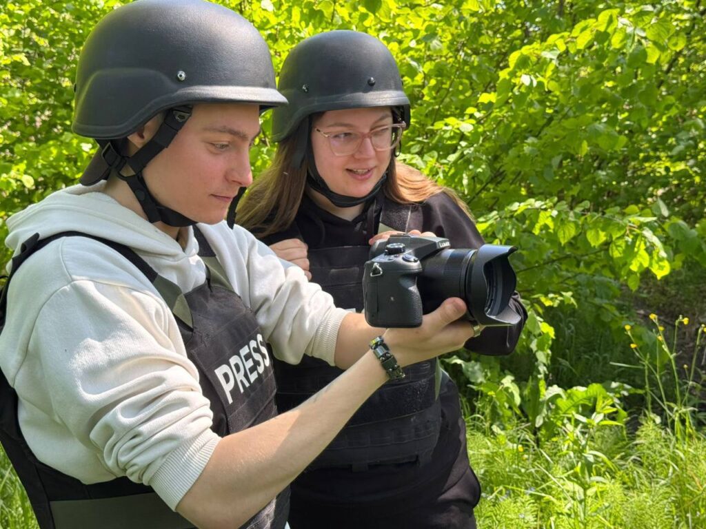 How Ukrainian journalists build quality media 9 kilometers from the enemy, under shelling and bombs 3 solomko3