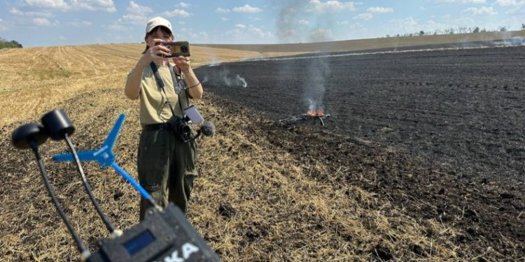 You’re watching for the shot, the right words and drones: how Kharkiv journalists cover the harvest 1 har1